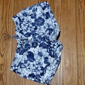 Aeropostale low rise floral shorts
